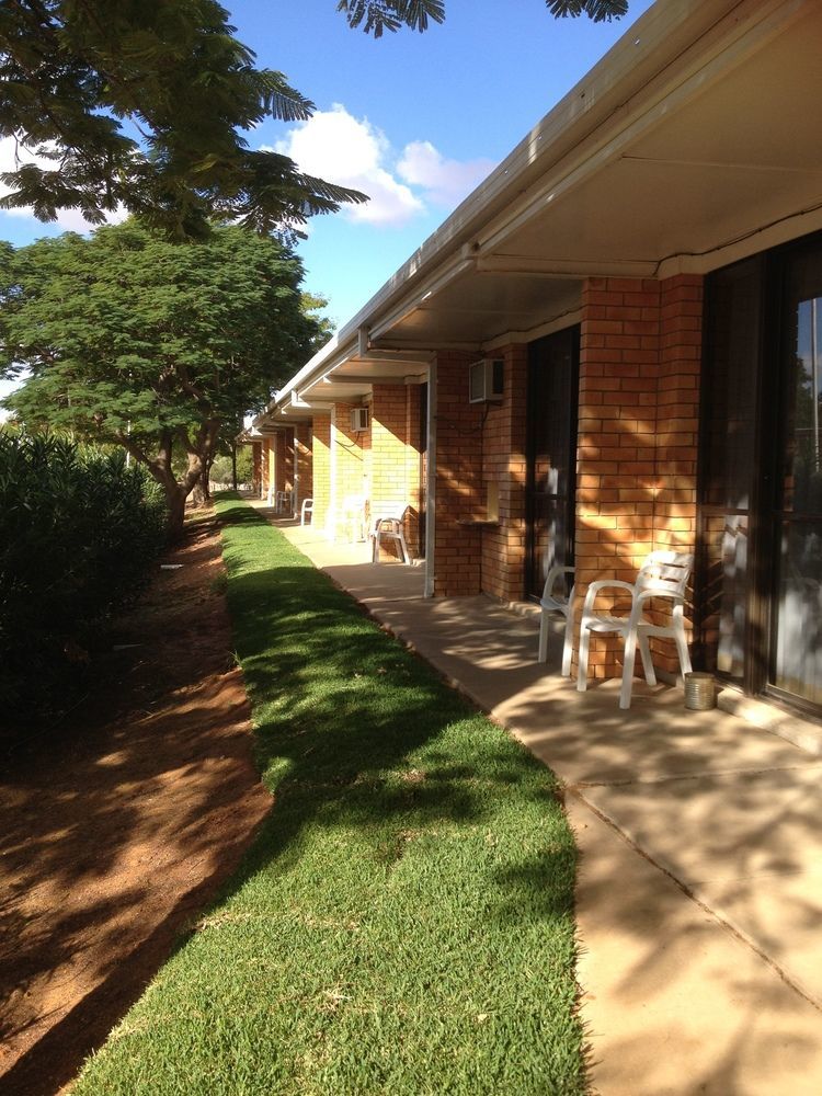 Jumbuck Motor Inn - Pool - Pet Friendly Section - King Beds Longreach Esterno foto